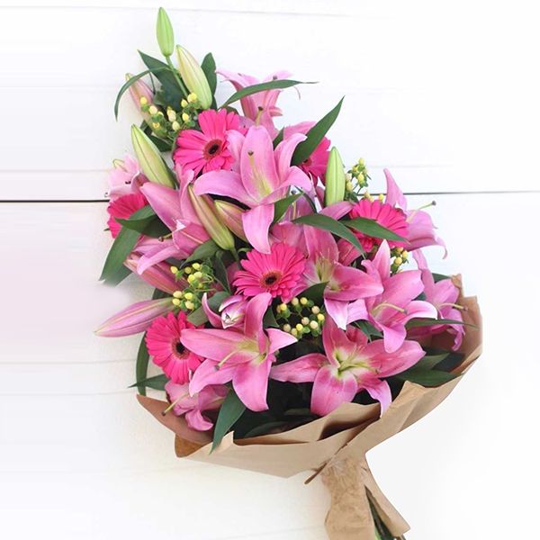 Bouquet of Lavish Pink Lilly With Gerbera Flower Delivery KL